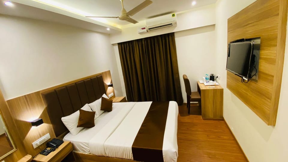 TV and multimedia, Bedroom, air conditioner