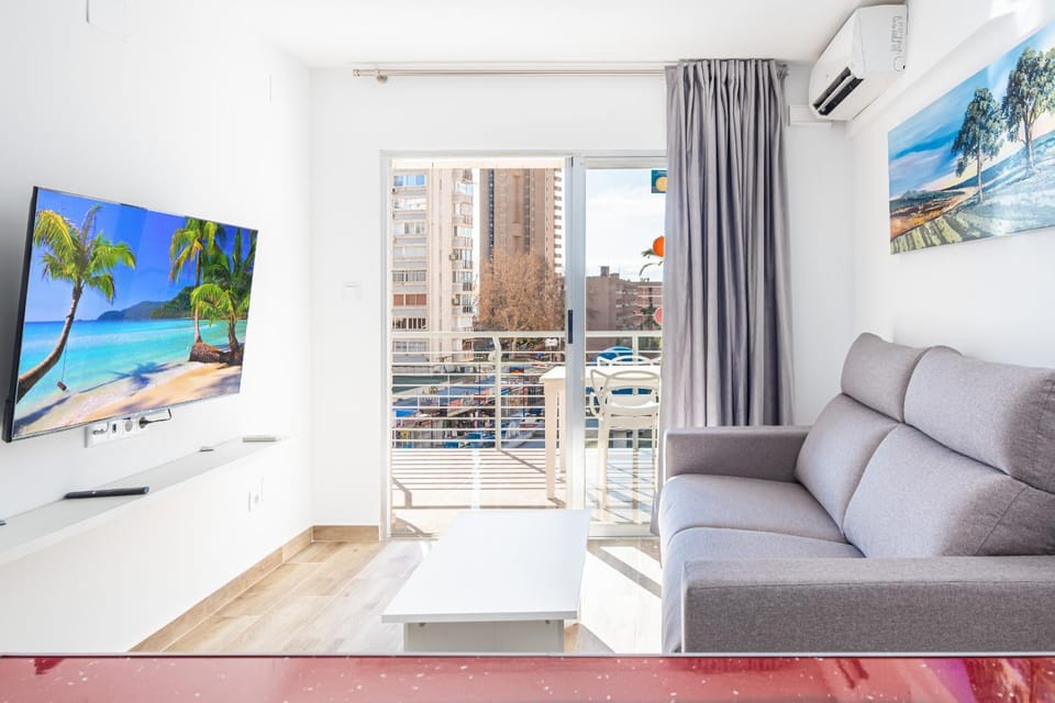 TV and multimedia, Balcony/Terrace, Living room, hair dresser, air conditioner