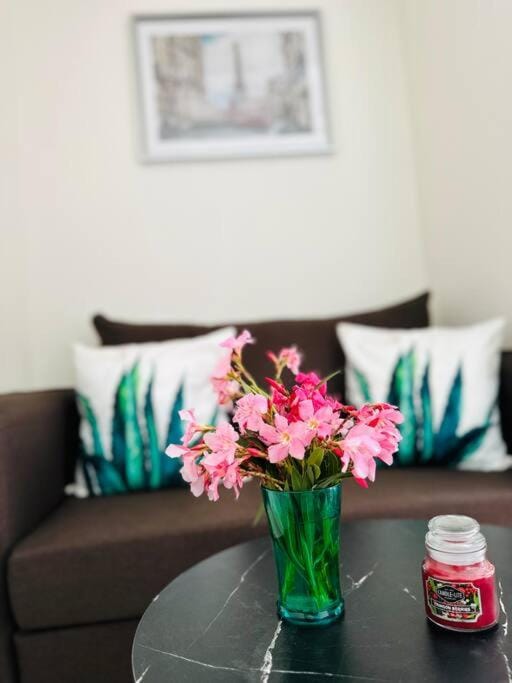 Lengs Place 1 - Studio Unit at Inspiria Condo Beside Abreeza Mall Davao City Apartment in Davao City