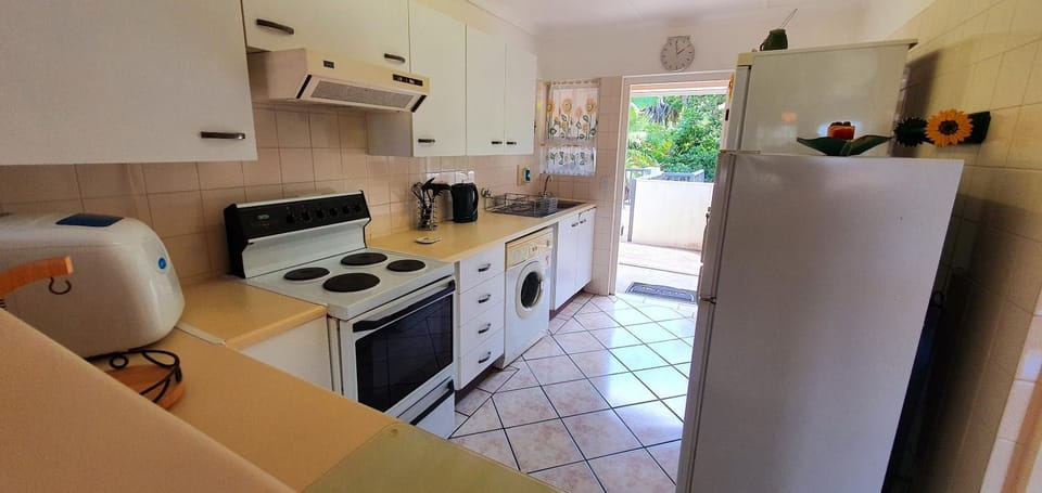 Kitchen or kitchenette, minibar, pet friendly, stove, toaster