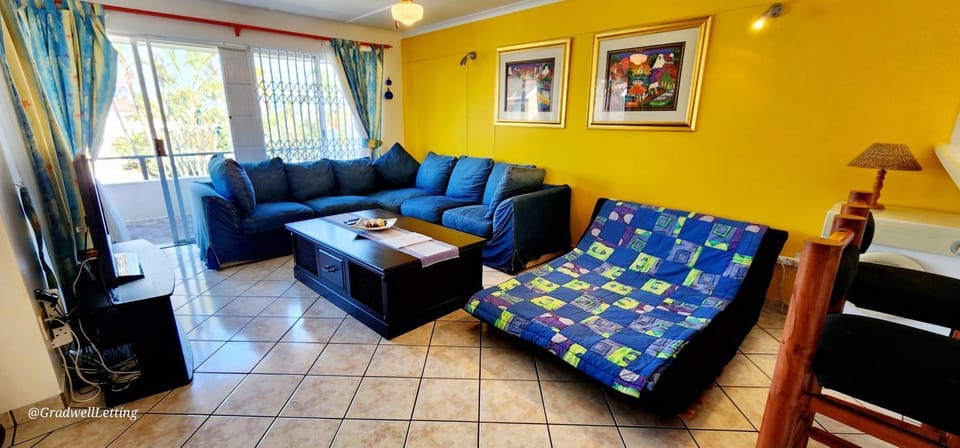 Club Cabana 12 - Sleeps 6 - Perfect Holiday Destination Apartment in Margate