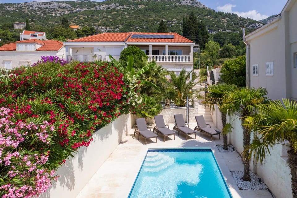 Garden view, Pool view, Swimming pool