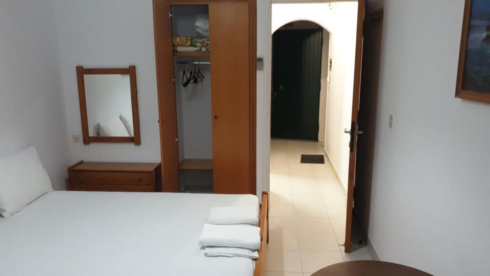 PANSION ALEXANDROS BY THE SEA Apartment hotel in Halkidiki