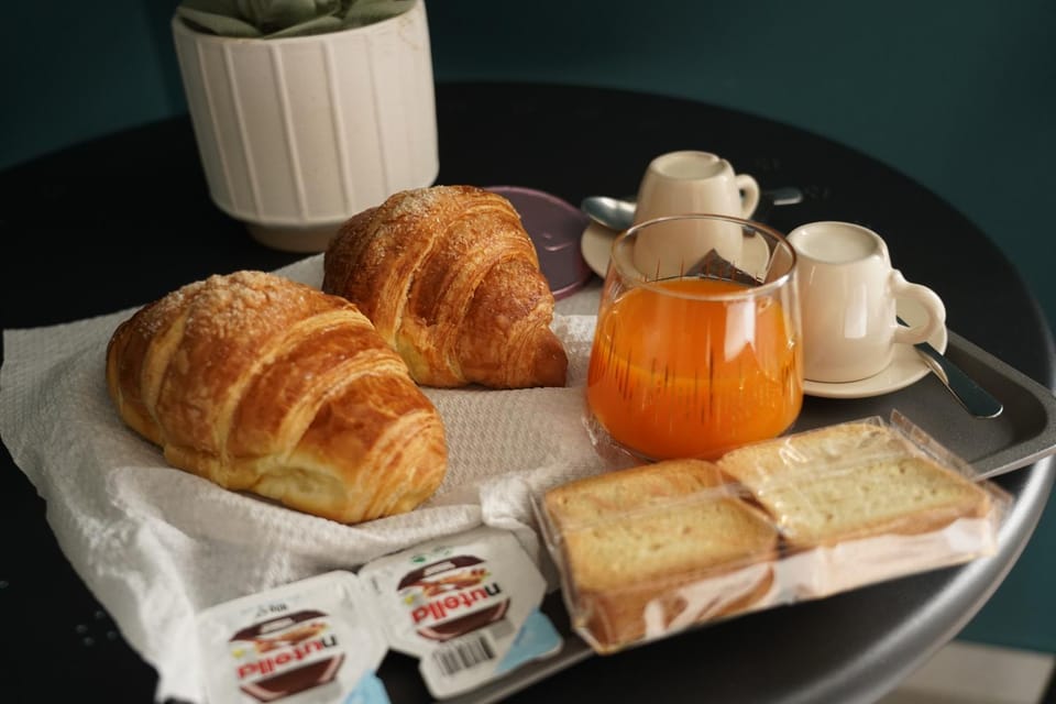 Breakfast, Continental breakfast