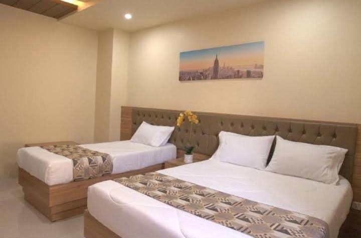 Golden Suites Hotel in Davao Region
