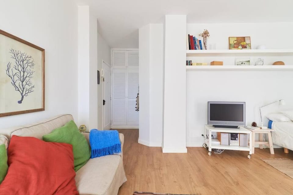 TV and multimedia, Seating area