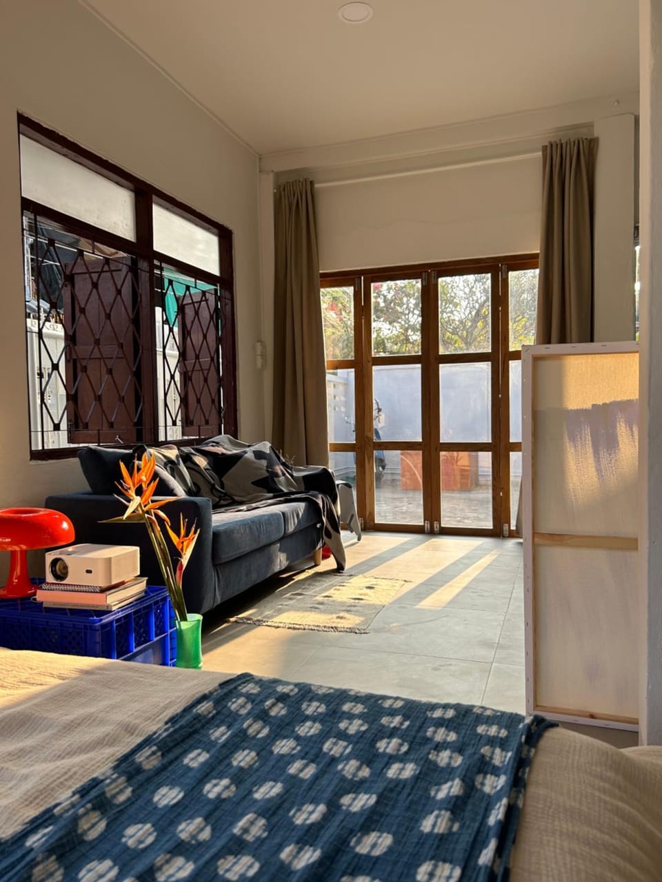 Bed, Living room