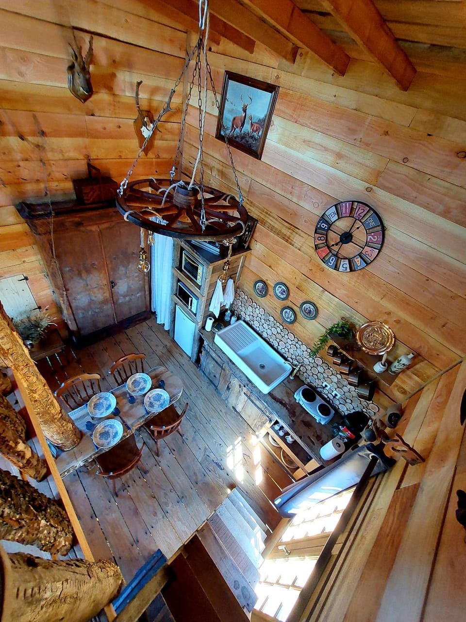 Cabane insolite TOUT CONFORT Chalet Gites Luzy Morvan Bourgogne Chalet in Bourgogne-Franche-Comté