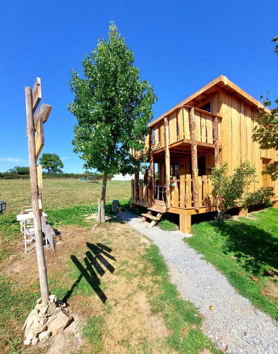 Property building, Garden