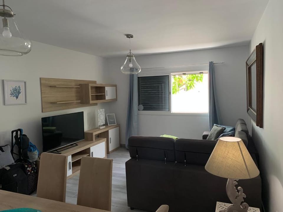 Communal lounge/ TV room, TV and multimedia, Living room, Evening entertainment