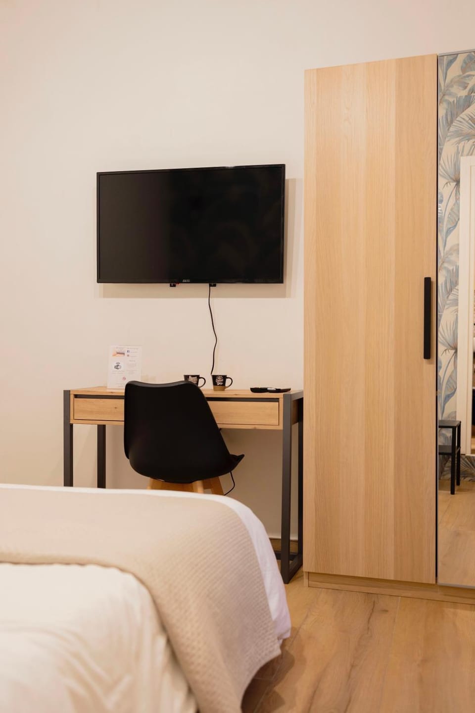 TV and multimedia, Bedroom, wardrobe