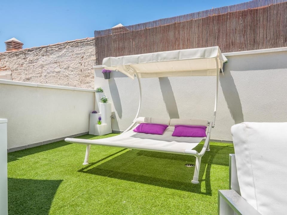Atico Terraza Privada Piscina Centro AC Nuevo 1hab Apartment in Malaga