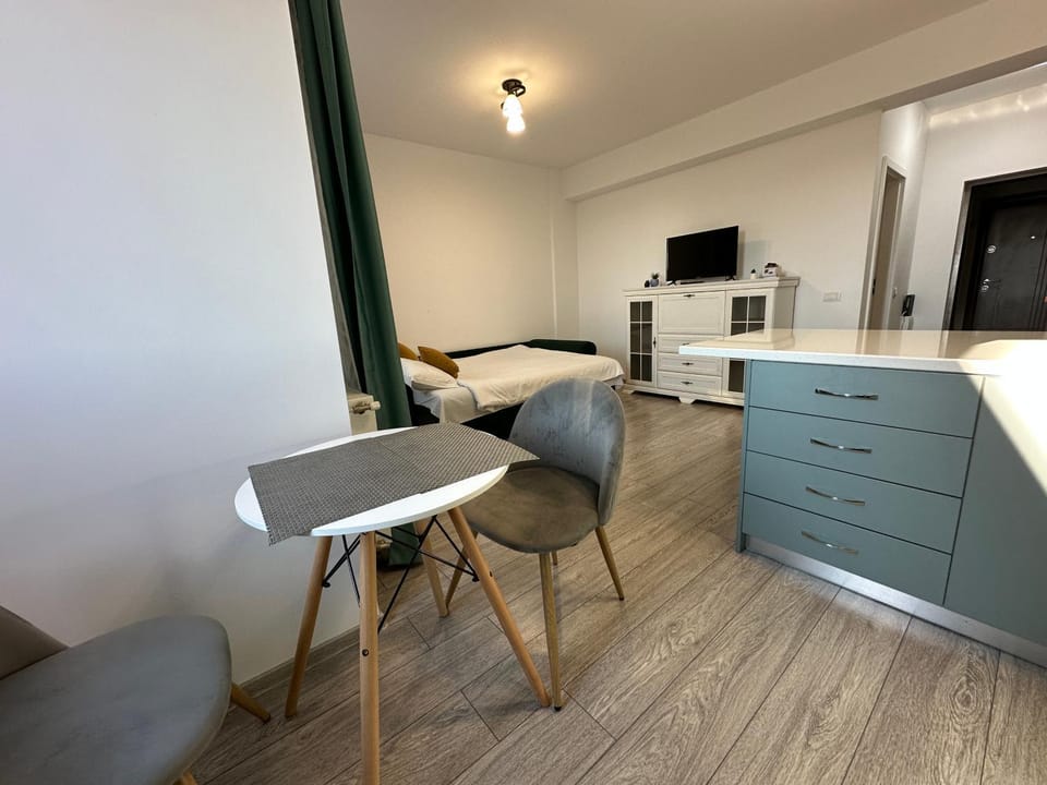 Renting Solutions Q Apartment in Moldova