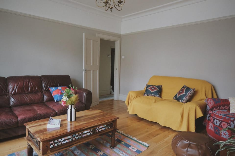 A cosy garden flat in a quiet area close to the city centre Apartment in Bristol