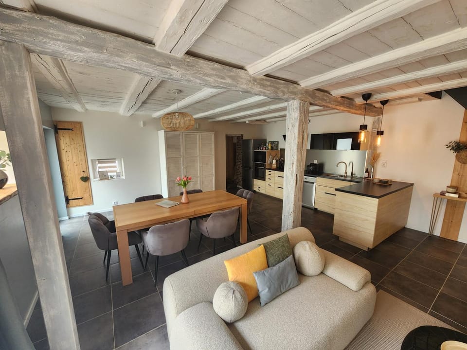 Living room, Dining area, kitchen