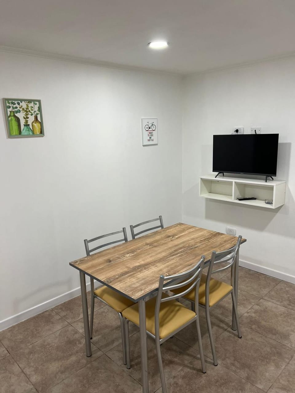 TV and multimedia, Dining area