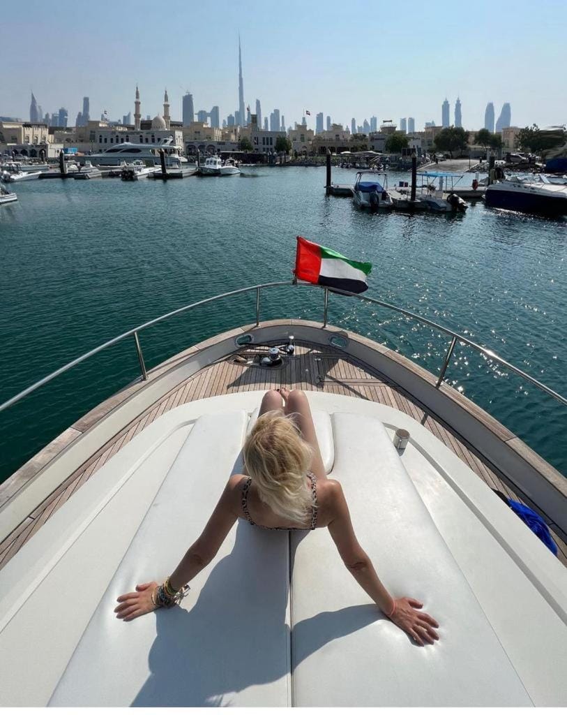Yacht Experience - Stella Romana Docked boat in Dubai