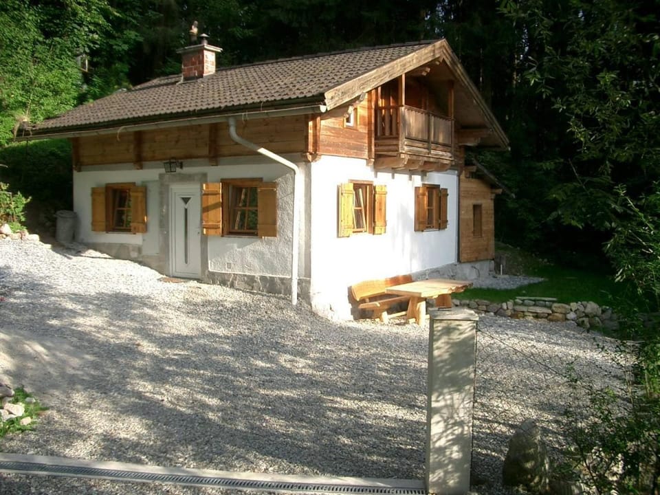 Property building, Day