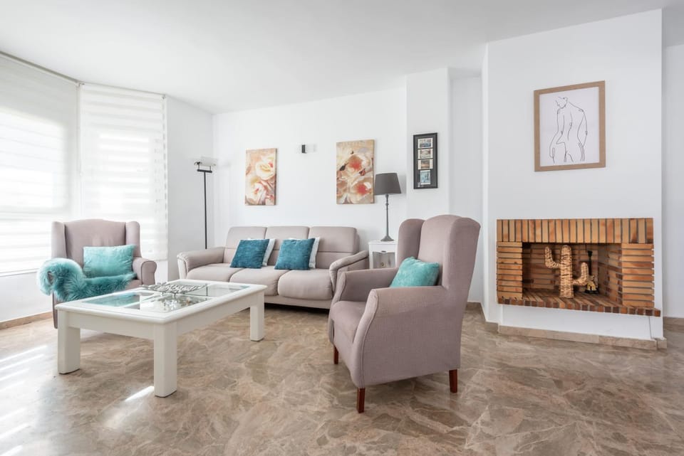 TV and multimedia, Living room, Dining area