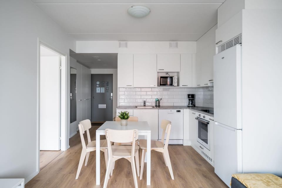 Kitchen or kitchenette, Dining area, dishwasher, oven, stove