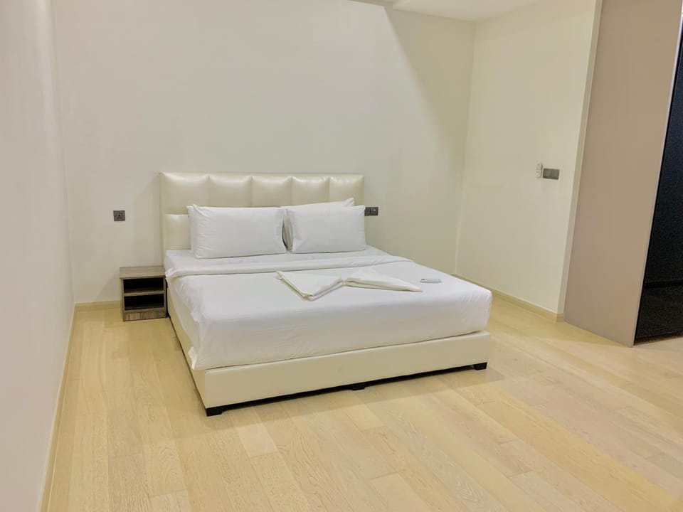 Bed, Bedroom, Landmark view