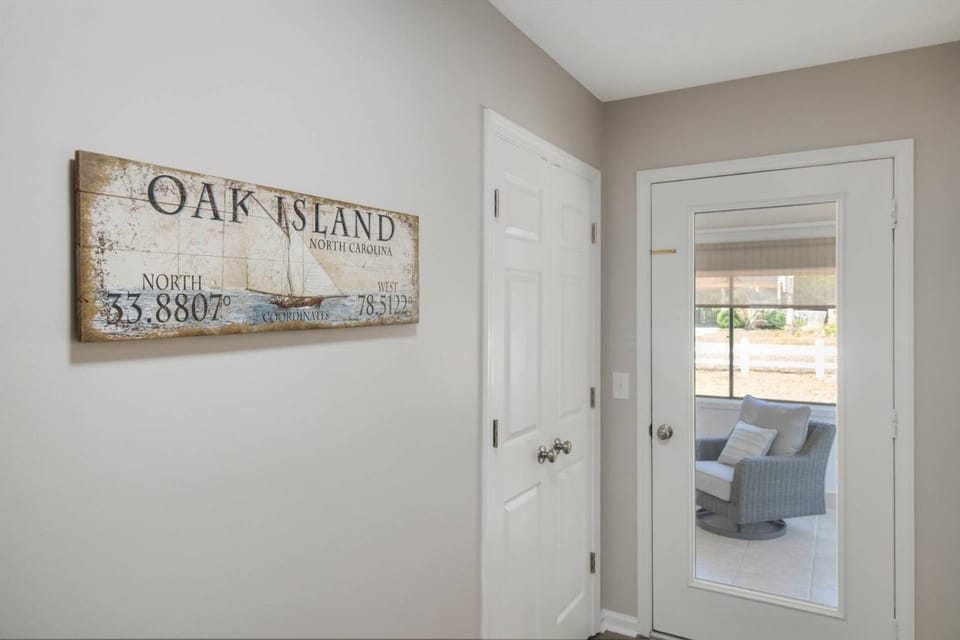 Sunny Daze House in Oak Island