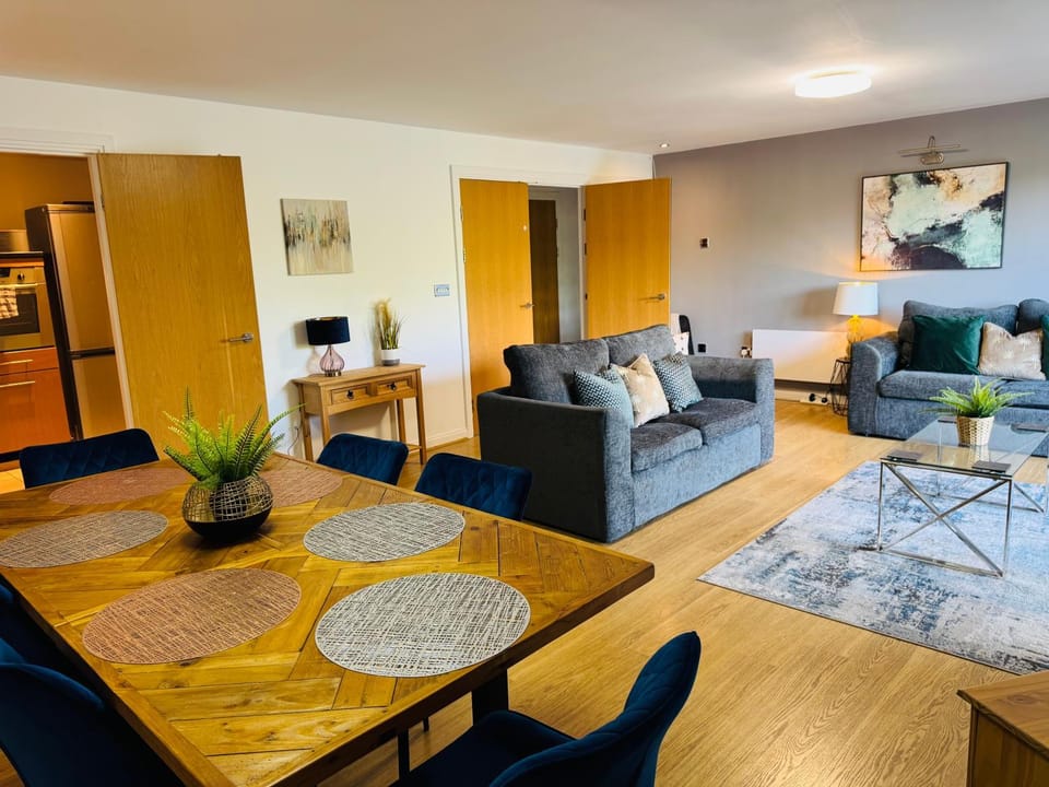 Living room, Seating area, Dining area