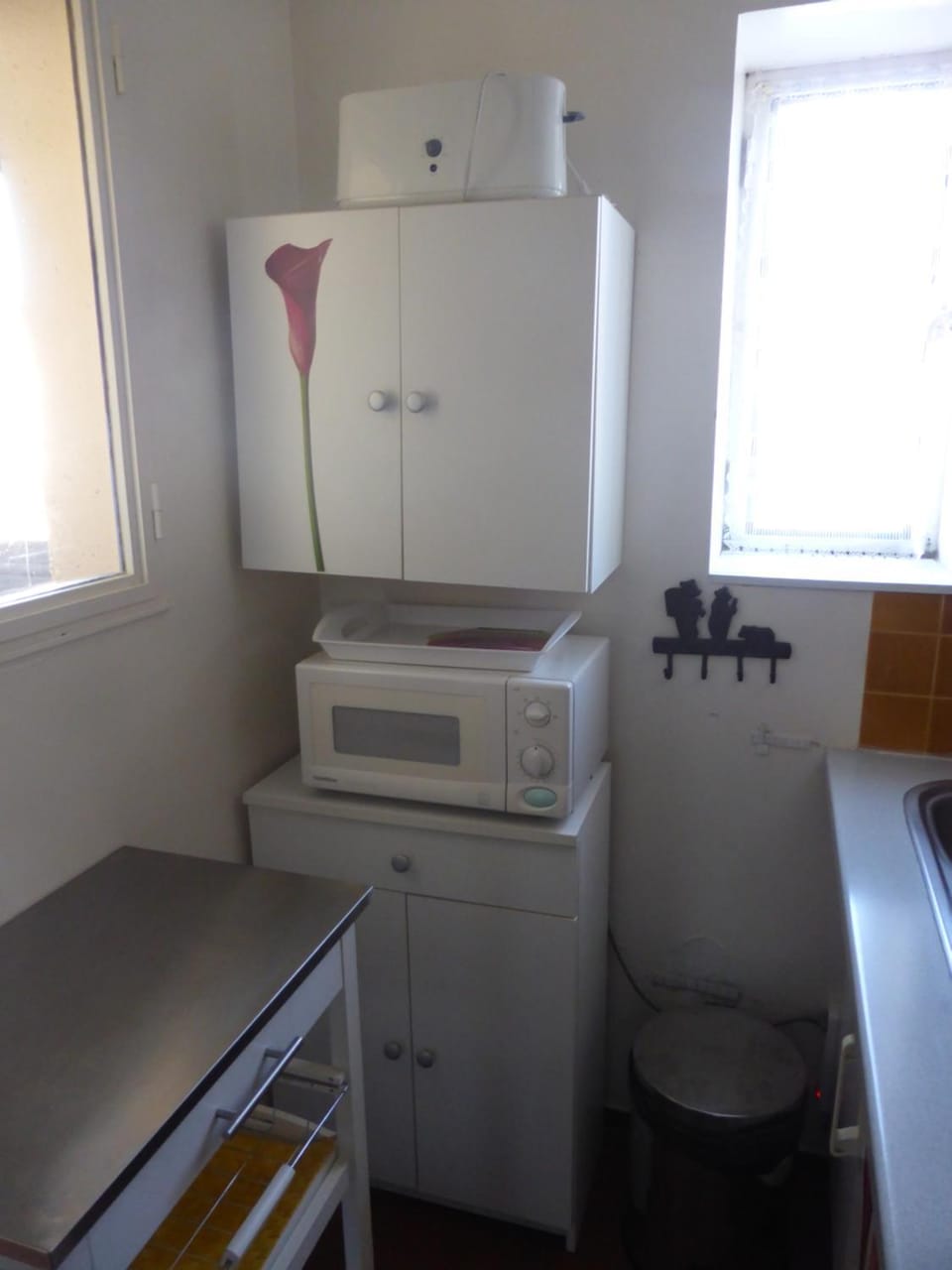 minibar, toaster