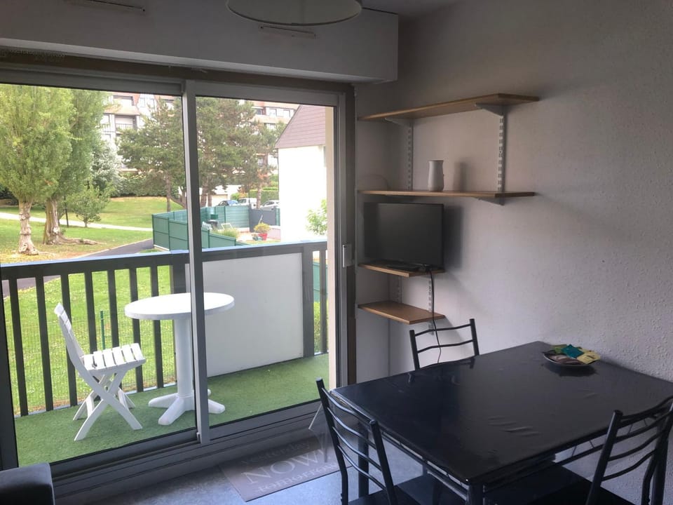 Le Villergeois 5 pers très proche mer Apartment in Normandy