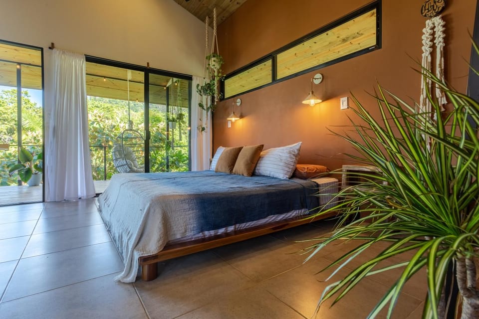 Private Casita Jungle Treehouse Ocean View Villa in Bahía Ballena
