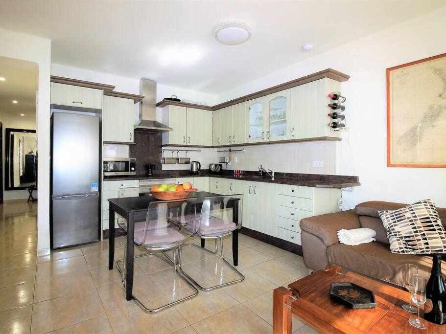 Casa de Mas en Playa Bastián Apartment in Costa Teguise