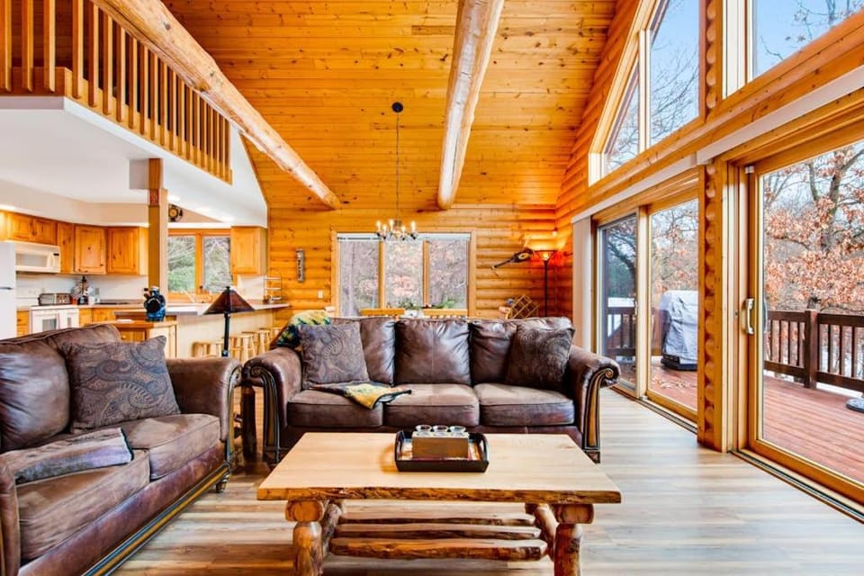 Happy Trails Cabin Cabin in Wisconsin