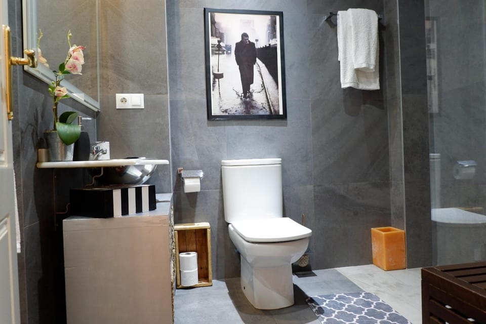 Shower, Bathroom, bidet