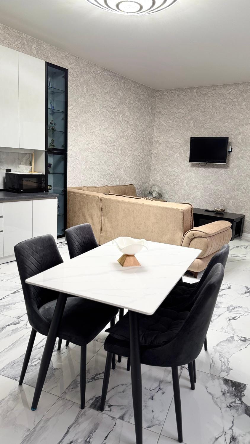 Communal lounge/ TV room, Living room, Seating area