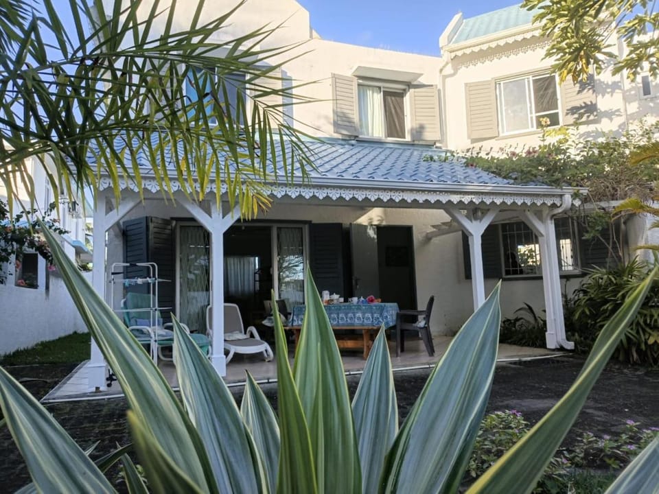 Property building, Garden