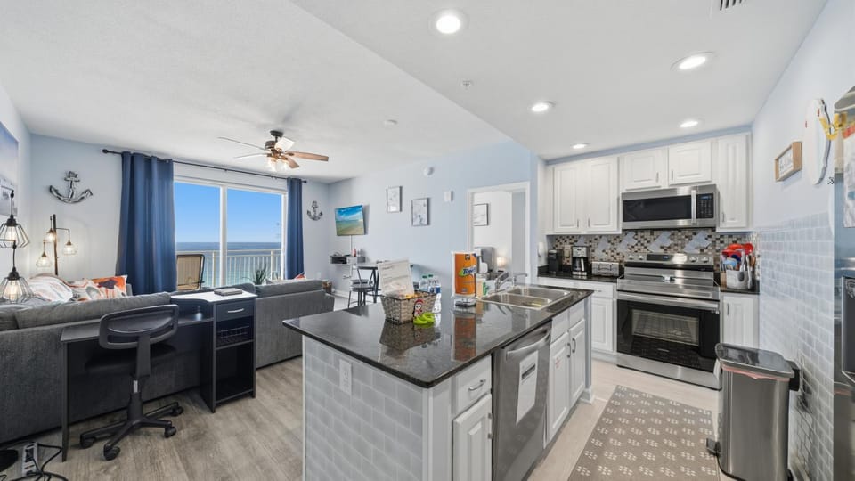 Kitchen or kitchenette, Dining area, dishwasher, oven, stove, toaster, kitchen