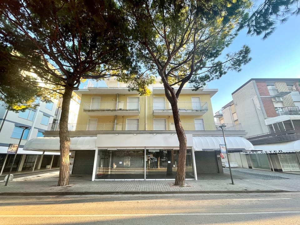 Property building, Street view