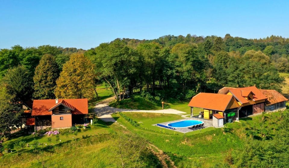 Property building, Swimming pool