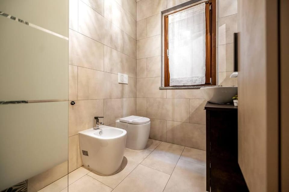 Shower, Toilet, Bathroom, bidet