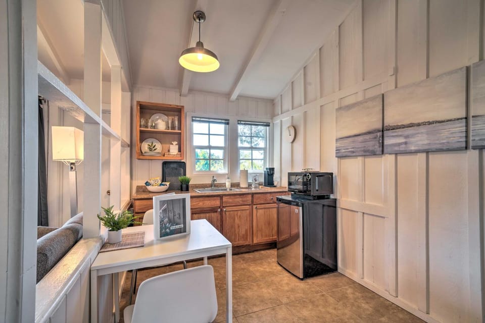 Santa Barbara Studio Near Downtown & Beaches Apartment in Santa Barbara