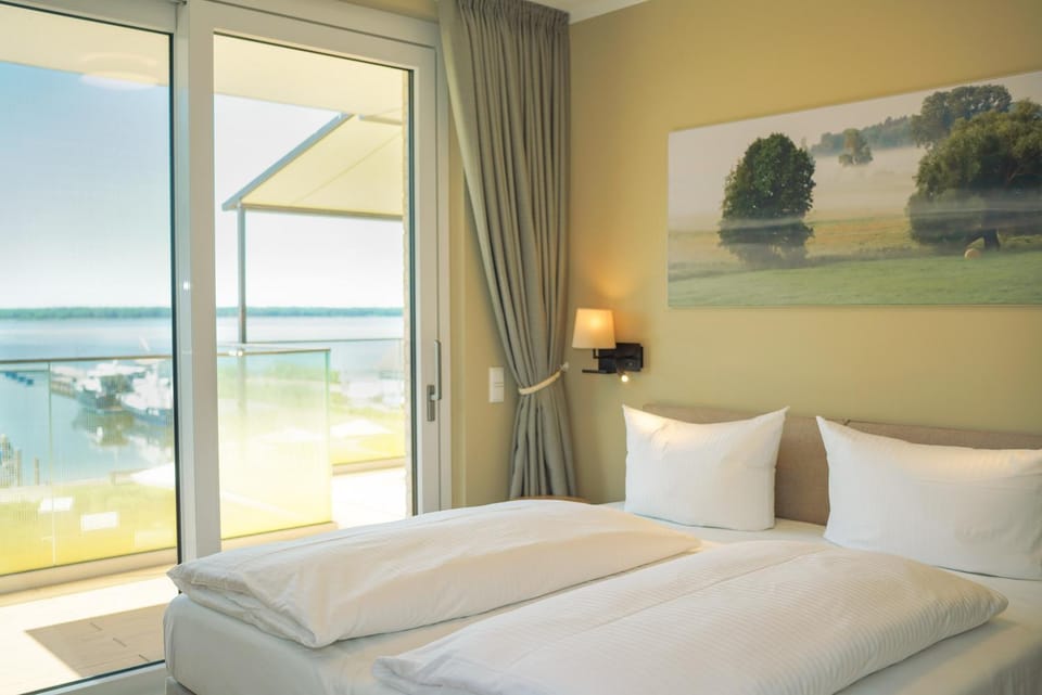 Bed, Photo of the whole room, Bedroom, Sea view