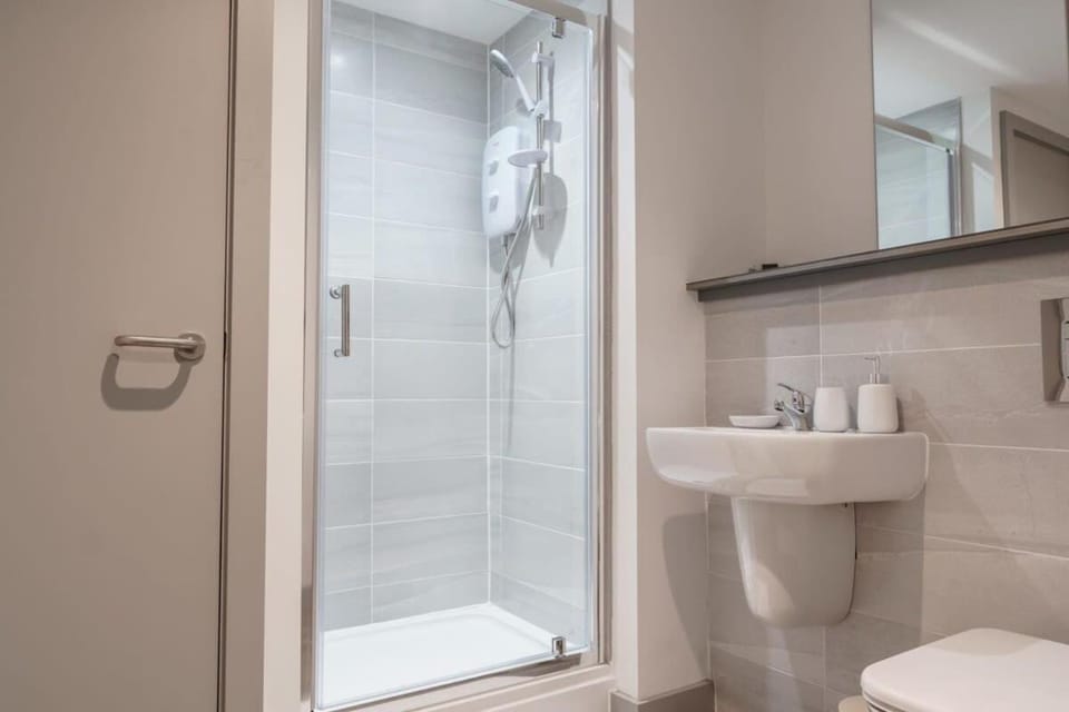 Contemporary 1 Bed Apartment in Liverpool Centre Apartment in Liverpool