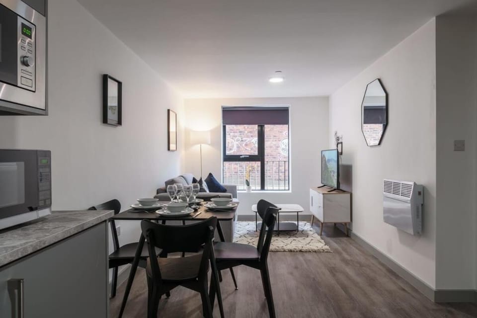 Contemporary 1 Bed Apartment in Liverpool Centre Apartment in Liverpool