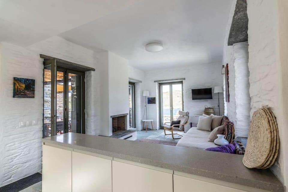 Breathtaking View Villa - Otzias Villa in Kea-Kythnos