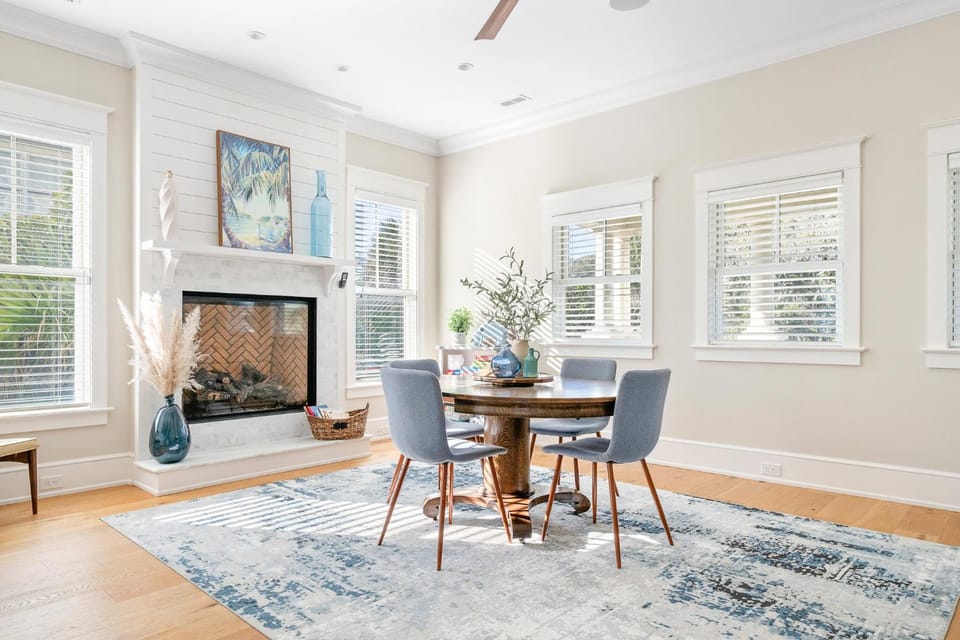 1103 E Arctic - Salty Lady - Beautiful Custom Oceanfront Home - Hot tub House in Folly Beach