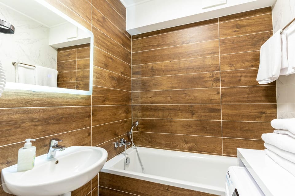 LakeView Apartment 305 Beachfront Apartment in Hungary