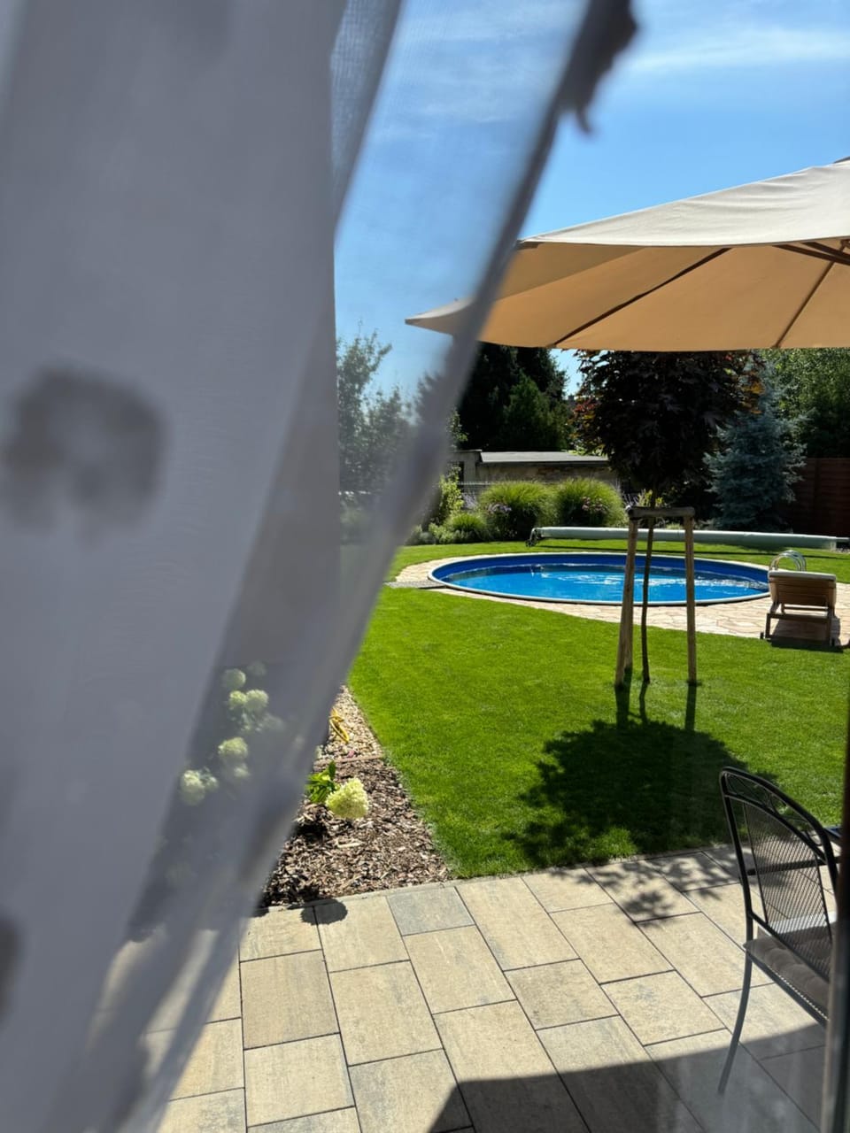 Garden, Swimming pool