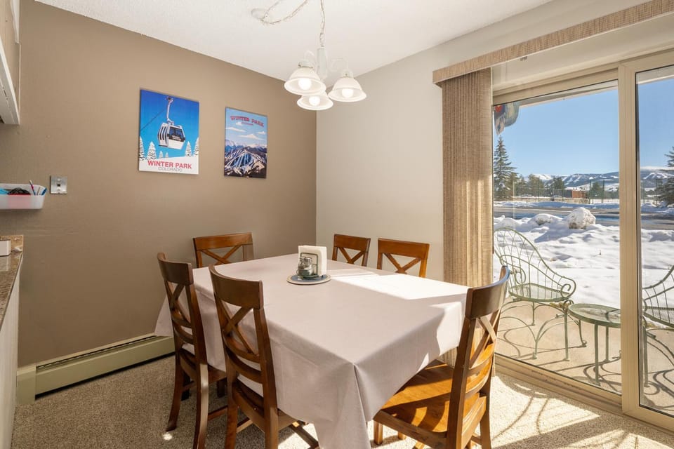 Winter, Balcony/Terrace, Dining area, Mountain view, furniture