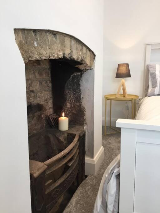 Newly Refurbished Traditional Cottage Blackrock Apartment in Dublin