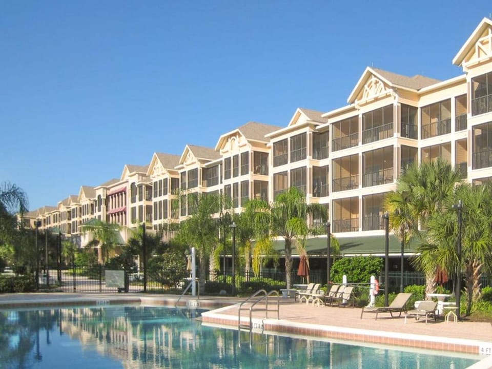 Property building, Swimming pool